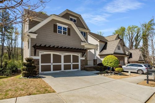 1632 Drew Dr, Atlanta, GA 30318-4100