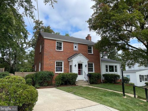 2107 Dayton St, Silver Spring, MD 20902-4222