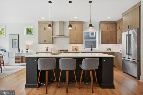 5120 25th Pl, Arlington VA  22207-2603 exterior