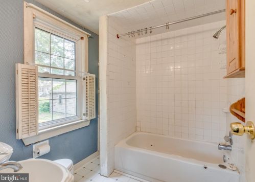 123 Cherry St, Camden NJ 08103-1918 exterior