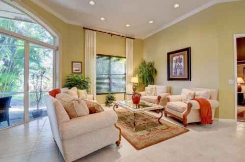 6947 Southport Dr, Boynton Beach FL 33472-6901 exterior