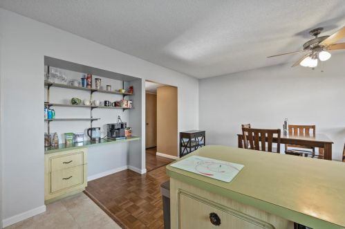 8757 Santa Bella Dr D, Hazelwood MO 63042-2917 exterior