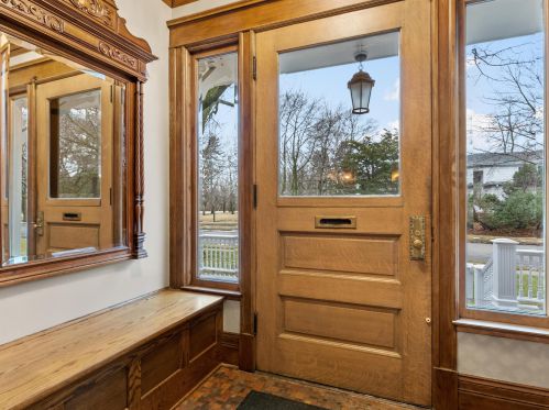 815 13 St, Manitowoc WI 54220-5101 exterior