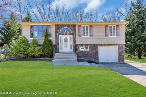 49 Beam Ave, Jackson Twp, NJ 08527-2507