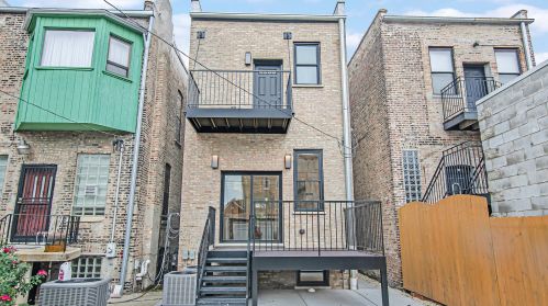 3358 Calumet Ave, Chicago IL 60616-1407 exterior