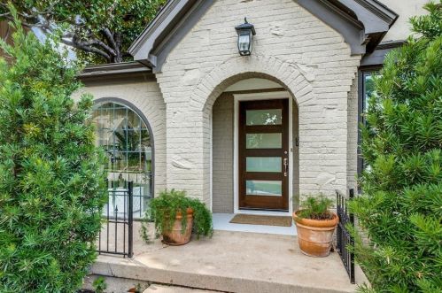 5327 Bradford Dr, Dallas TX  75235-8314 exterior