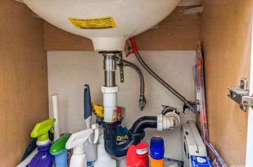 1313 Ahiahi St, Honolulu HI 96817-1901 exterior