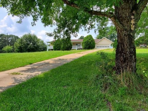 3174 Harmony Church Rd, Gainesville, GA 30507-8007