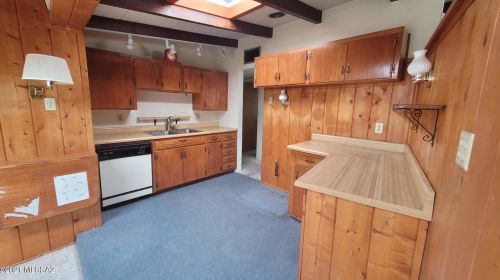 2102 Montezuma Ave, Tucson, AZ 85711-6254