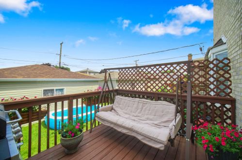 4523 Newland Ave, Chicago IL 60706-4842 exterior