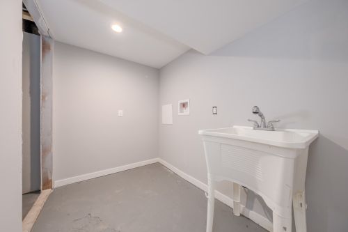 10133 Perry Ave, Chicago IL 60628-3428 exterior