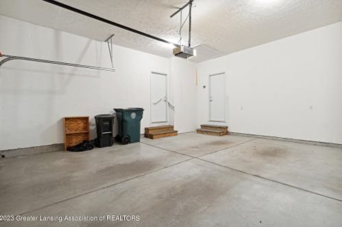 2968 Marfitt Rd, East Lansing MI 48823-6355 exterior