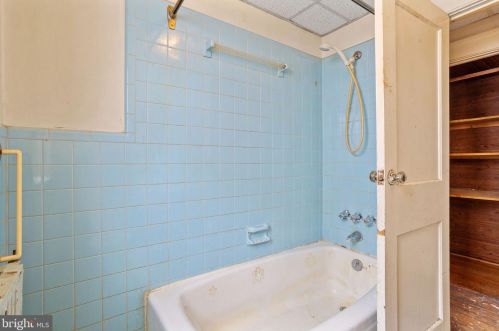 2223 Upland St, Chester PA 19013-5145 exterior