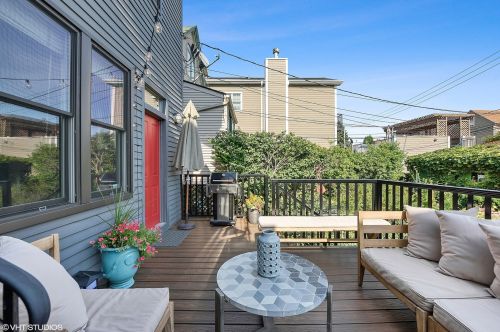 1321 Nelson St, Chicago IL 60657-3103 exterior