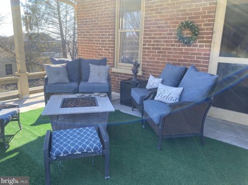 2008 Marietta Ave, Lancaster PA 17603-2354 exterior