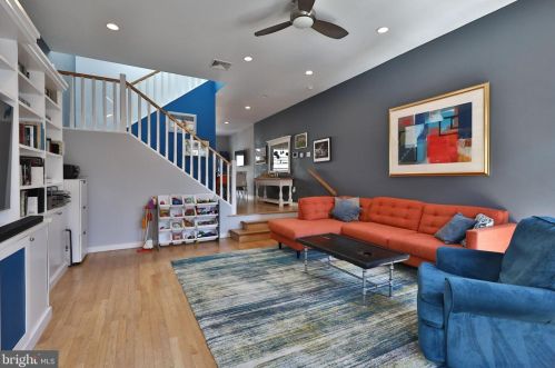 1513 Bainbridge St, Philadelphia PA 19146-2130 exterior