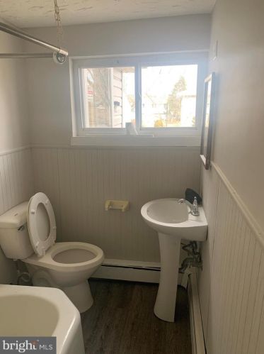 5443 Frosthoffer Ave, Camden NJ 08109-1164 exterior