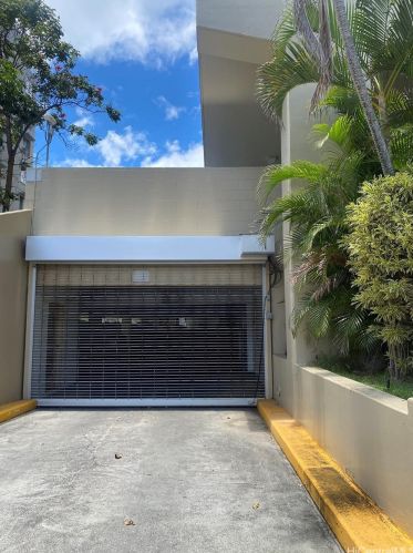 1040 Kinau St, Honolulu HI  96814-1028 exterior