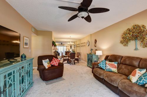 250 20th St, Boca Raton FL 33431-8040 exterior