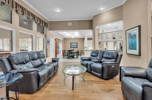 11 Greenview St, Montgomery TX 77356-8456 exterior