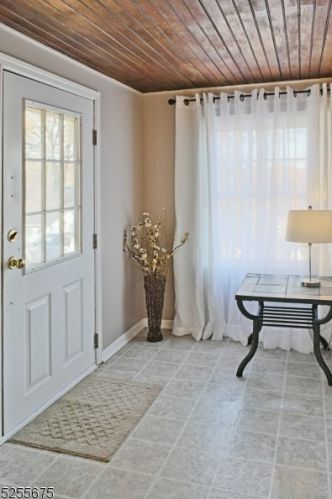 12 Longview Trl, Parsippany, NJ 07834-2020