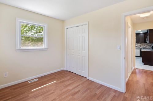 147 Fisher Ave, Piscataway NJ  08854-4830 exterior