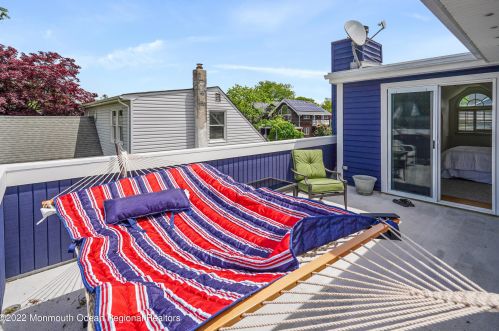 1231 Fleming Ave, Point Pleasant Beach NJ 08742-4040 exterior