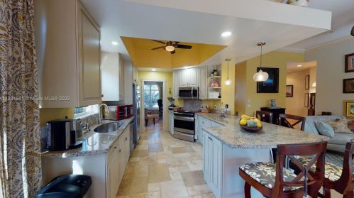 11269 Northland Dr, Fort Pierce FL 34987-1942 exterior