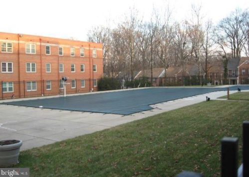 2222 Washington Ave, Silver Spring MD  20910-2631 exterior