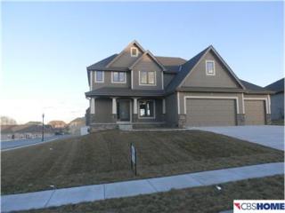 6651 Kara Dr, Omaha, NE 68133-2109