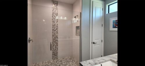 556 8 St, Naples FL 34120-3468 exterior