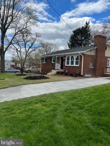 4312 Landgreen St, Rockville MD  20853-2807 exterior