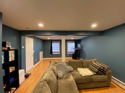 41 Grieb Trl, Wallingford CT 06492-2616 exterior