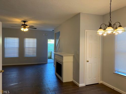 3604 Ginnis Rd, Atlanta GA  30331-8567 exterior