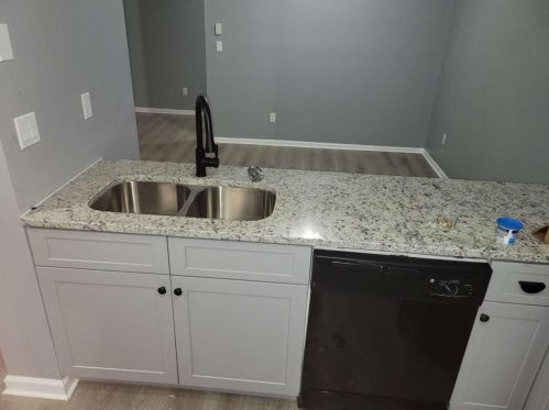 5930 Sutcliff Sq, Lithonia, GA 30058-4784