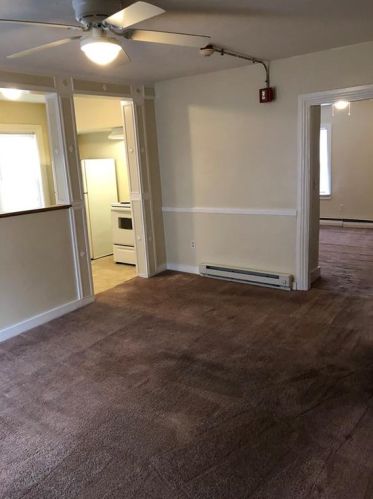 370 River St, Woonsocket RI 02895-1821 exterior