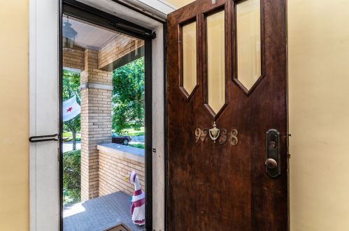 9738 Damen Ave, Chicago IL 60643-1629 exterior