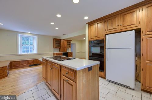 1944 Millersville Rd, Lancaster PA 17603-6153 exterior