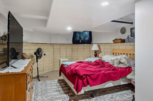 232 Prospect Ave, Mount Vernon NY 10550-2348 exterior