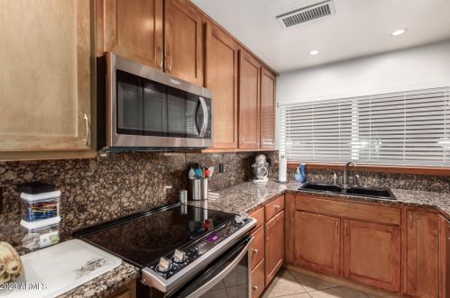 13246 25 Ln, Phoenix AZ 85029-1444 exterior