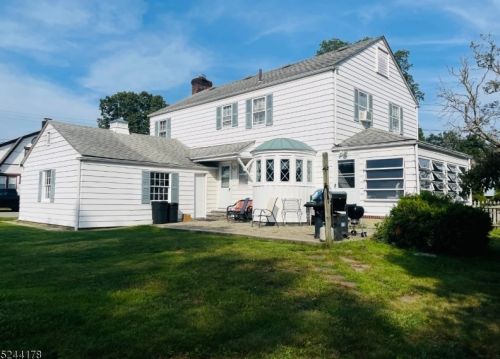 14 Elk Ave, Dover, NJ 07801-2536