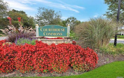 1131 Kirkland Ct, Central Islip NY 11722-4481 exterior