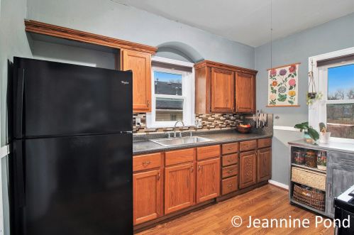 1127 Whiting St, Wyoming MI exterior