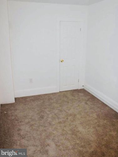 403 6 St, Darby PA 19023-2304 exterior