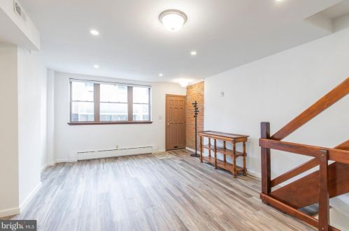 1323 Clarion St, Philadelphia PA 19148-2917 exterior