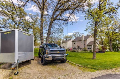 8520 Acorn Path, Bull Valley IL 60097-8866 exterior