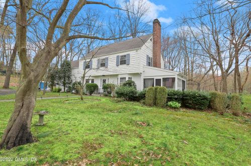 17 Highland Farm Rd, Greenwich CT 06831-2606 exterior