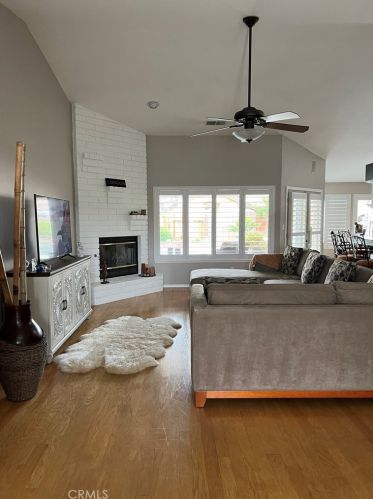 14013 Las Entradas, Bakersfield, CA 93314-4210