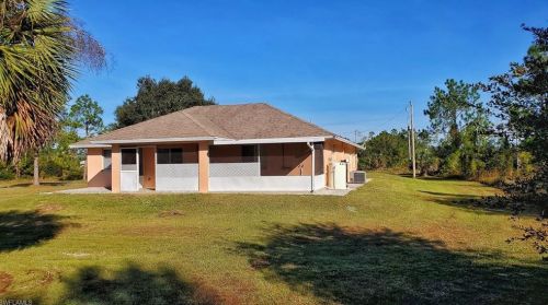 3320 58 Ave, Naples FL 34120-2569 exterior