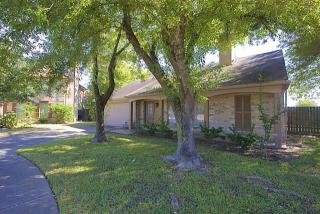 9498 Cannock Chase Dr, Houston TX  77065-4429 exterior